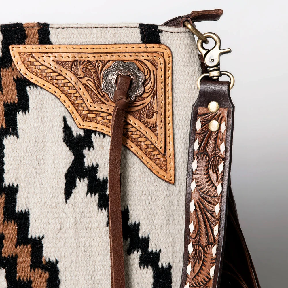 American Darling Conceal Carry Creme & Rust Bag 6 American Darling Conceal Carry Creme & Rust Bag - Image 4