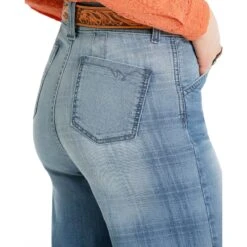 Cinch Women's Wide Leg Light Stone Washed Jeans 7 Cinch Women's Wide Leg Light Stone Washed Jeans -Frontier Cowboy Wear CB71254001 3